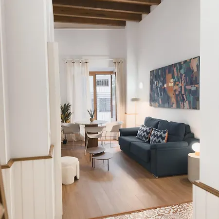 Monkeys Castellar & Апартаменты